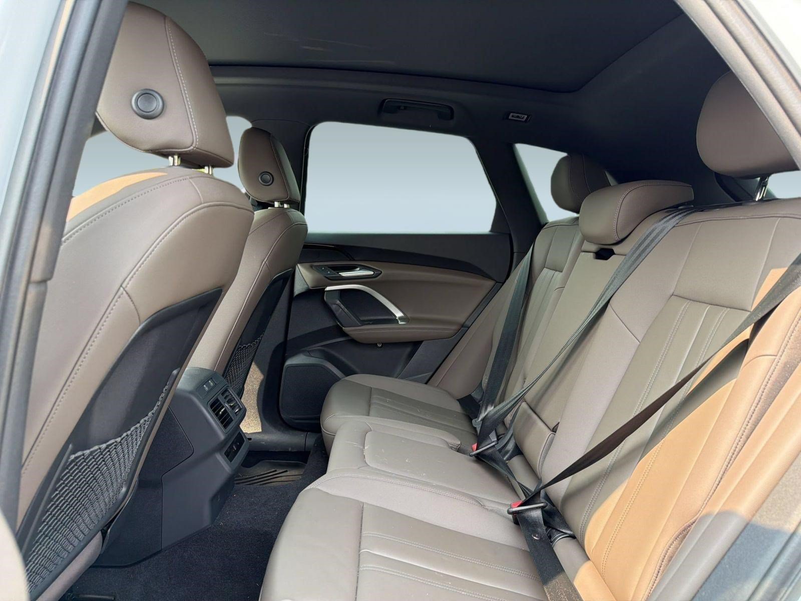 Certified 2025 Audi Q5 Premium w/ Convenience Package AWD/4WD image 21