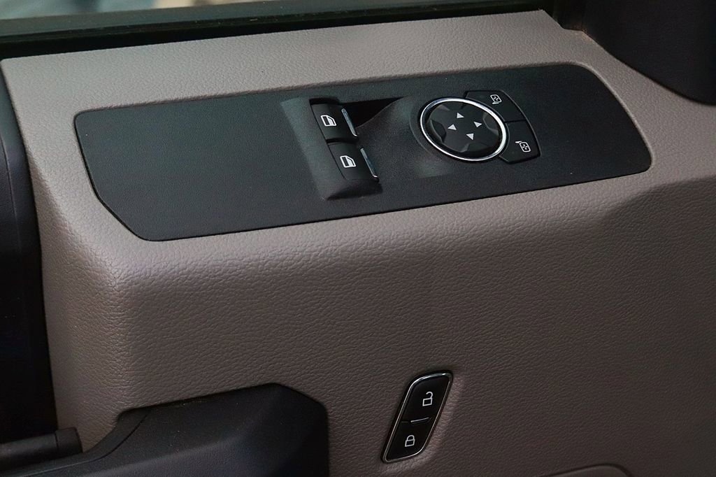 Used 2022 Ford F250 XL w/ Power Equipment Group image 13