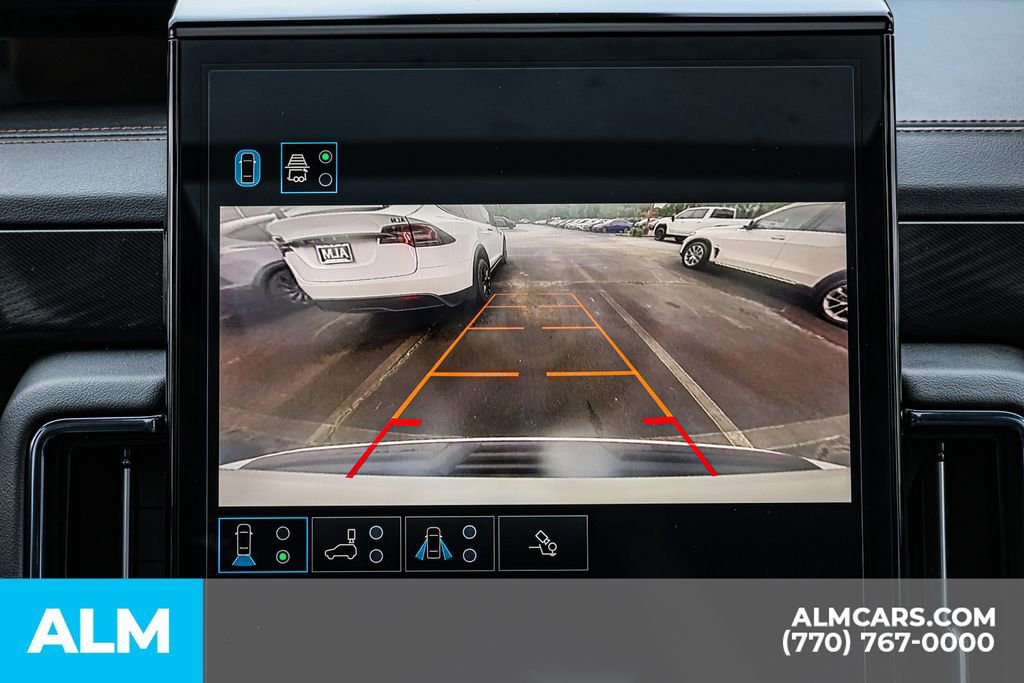 Used 2025 GMC Yukon XL AT4 w/ AT4 Premium Package AWD/4WD image 38