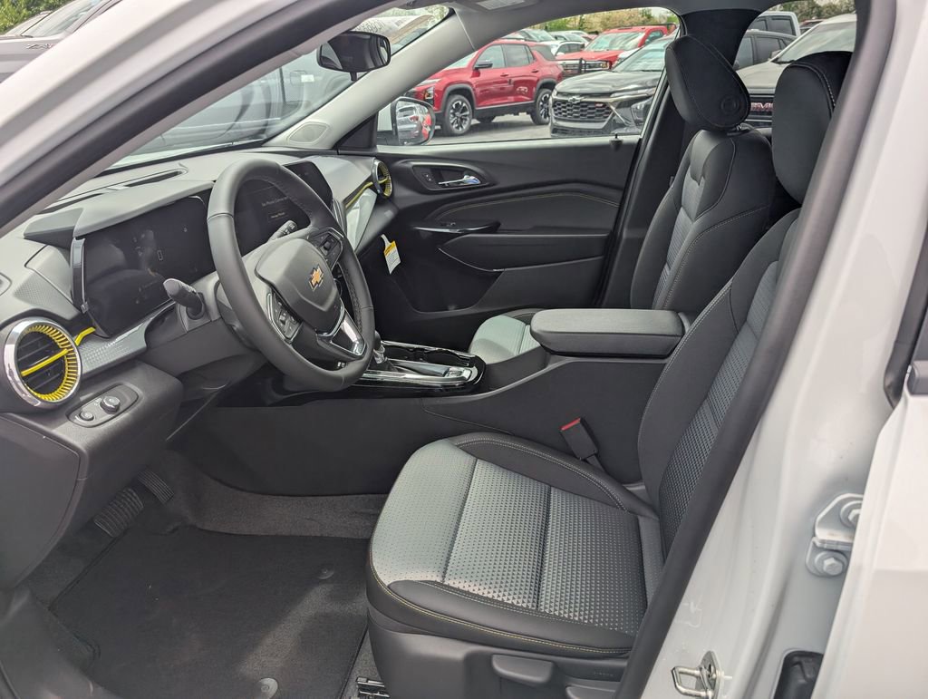 New 2026 Chevrolet Trax LT w/ Driver Confidence Package FWD image 12
