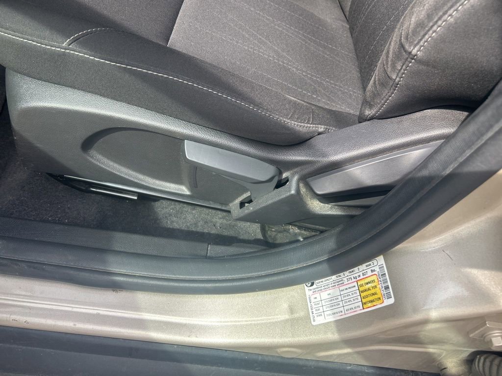 Used 2017 Ford Focus SE FWD image 13