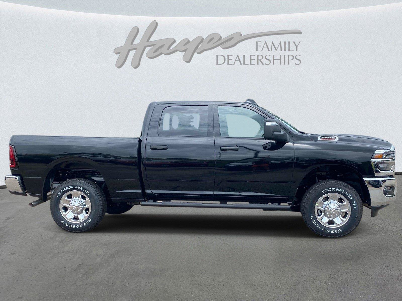 New 2026 RAM 2500 Tradesman AWD/4WD image 3