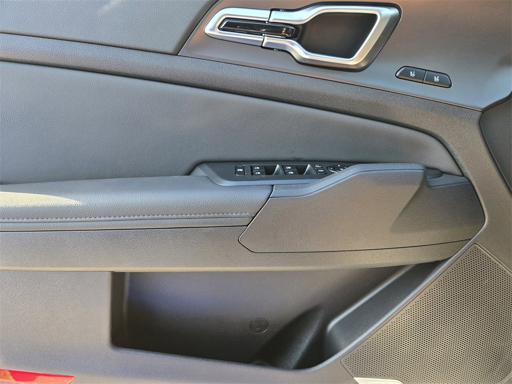 New 2026 Kia Sportage SX image 16