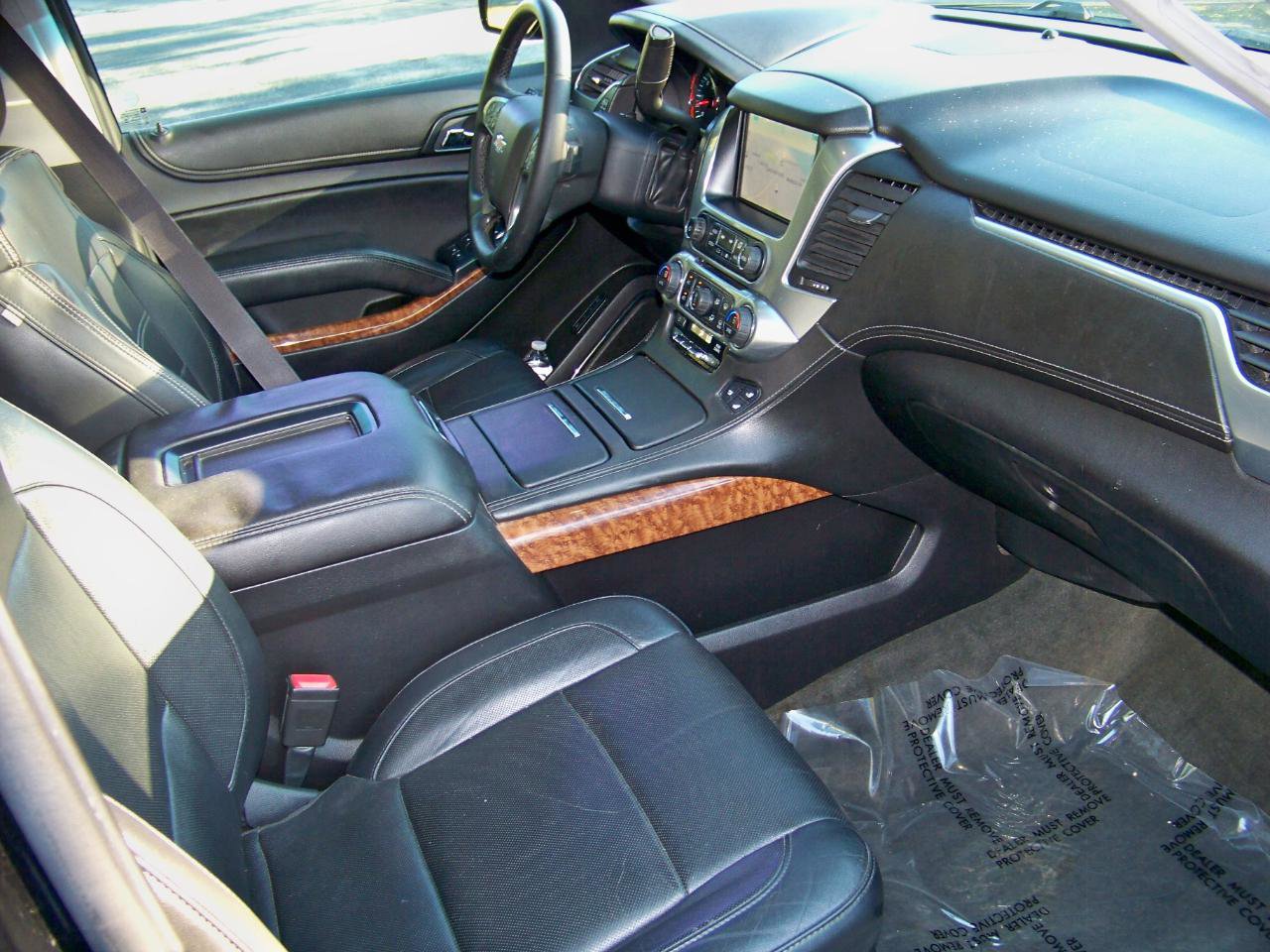 Used 2015 Chevrolet Suburban LTZ image 36