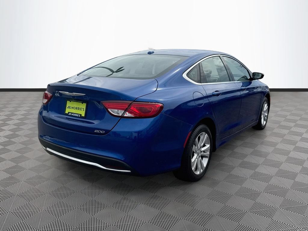 Used 2015 Chrysler 200 Limited w/ Convenience Group FWD image 4