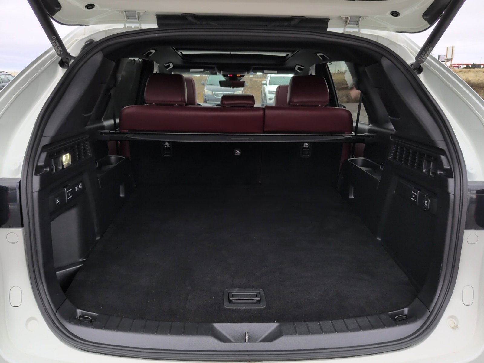 Certified 2025 MAZDA CX-70 Plug-In Hybrid w/ Premium Plus image 14