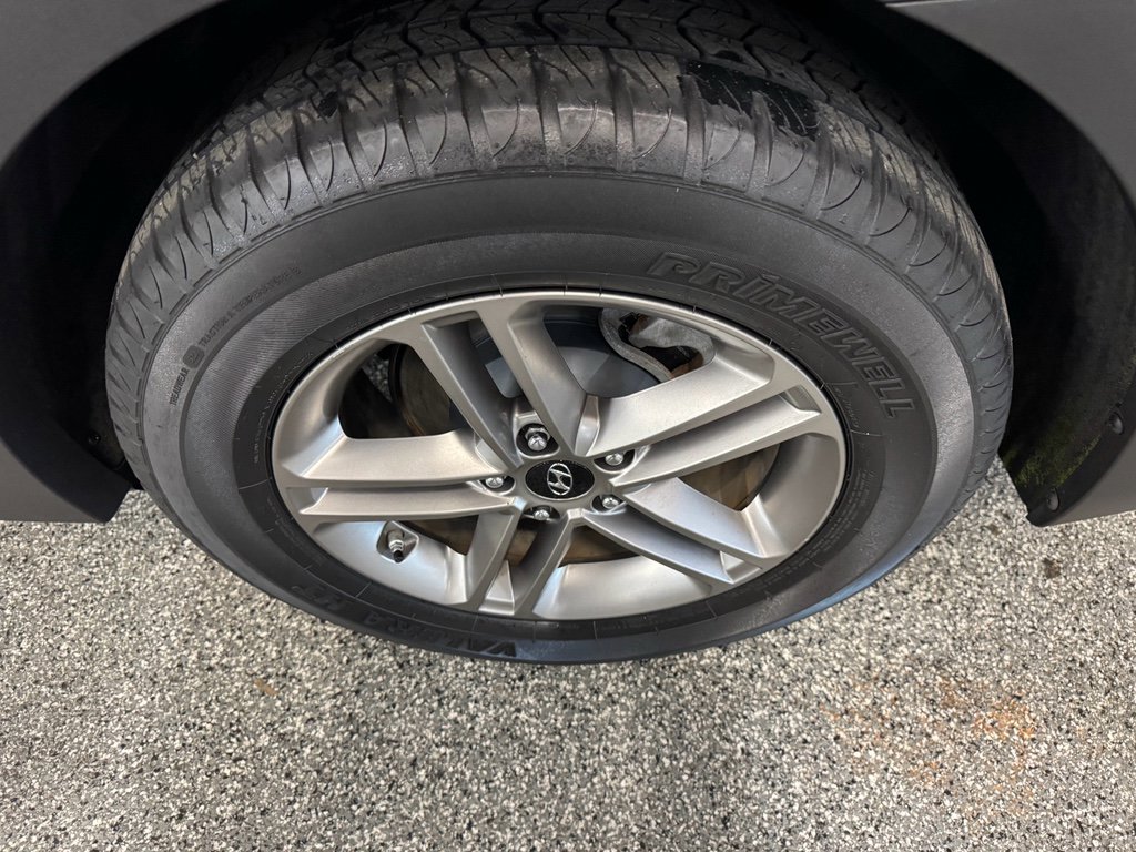 Used 2017 Hyundai Santa Fe Sport AWD/4WD image 14
