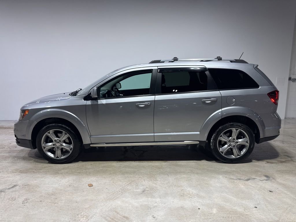 Used 2017 Dodge Journey Crossroad image 4