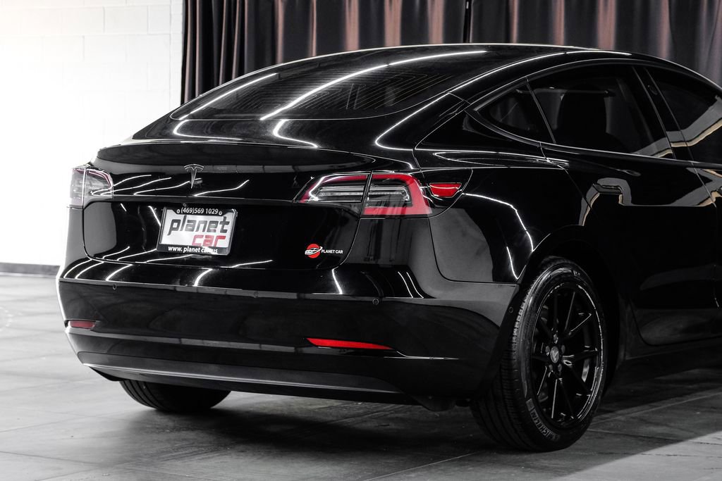 Used 2018 Tesla Model 3 Long Range image 12