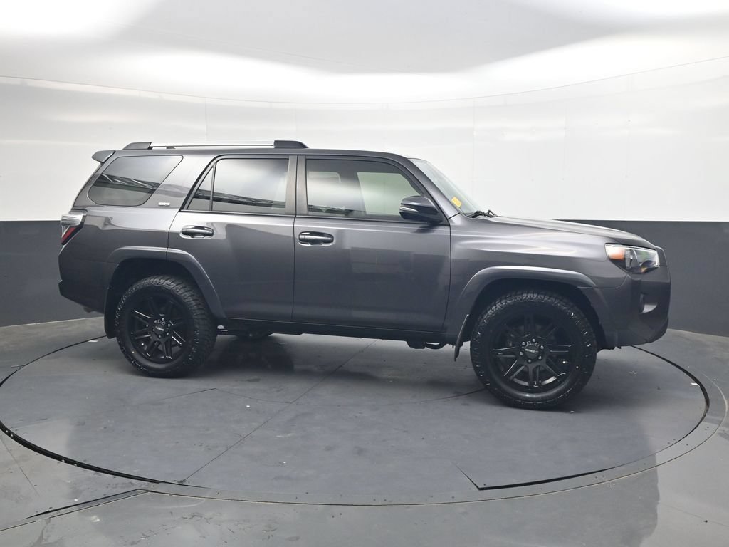 Used 2021 Toyota 4Runner SR5 Premium w/ Moonroof Package RWD image 4
