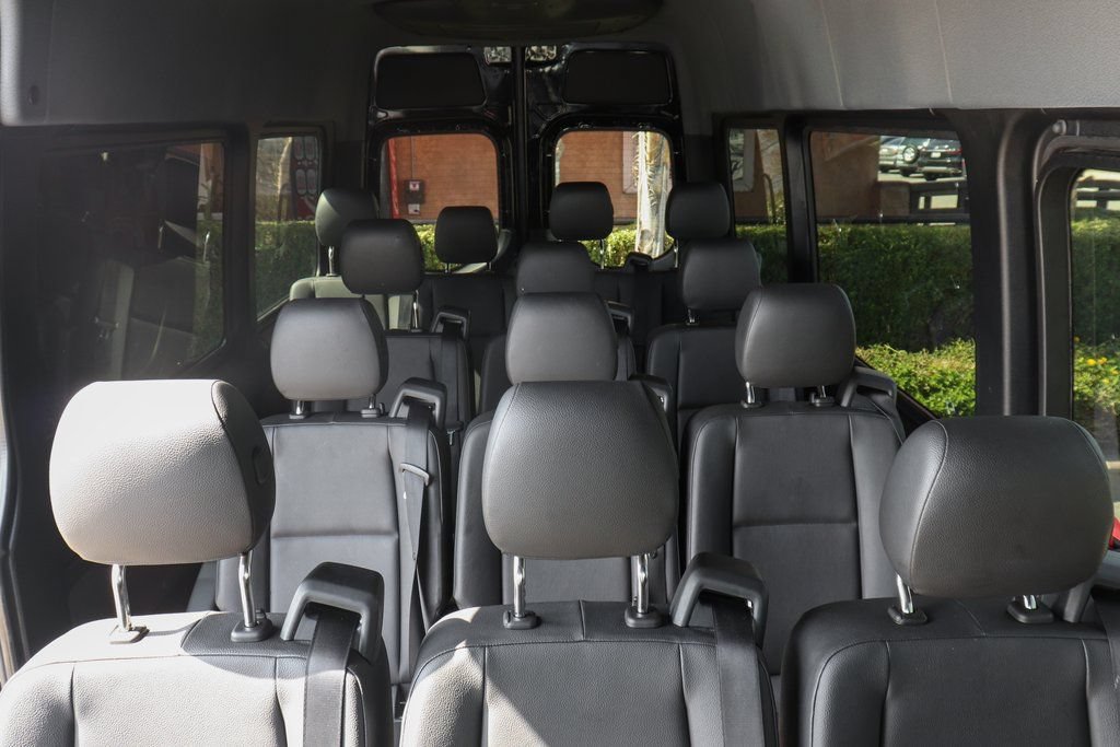 Used 2023 Mercedes-Benz Sprinter 2500 image 33