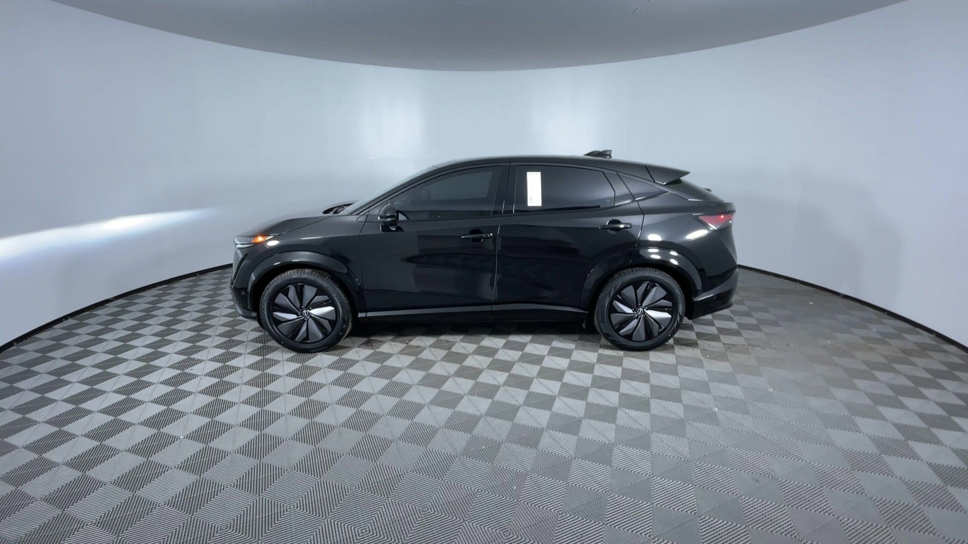 Certified 2024 Nissan Ariya AWD image 6