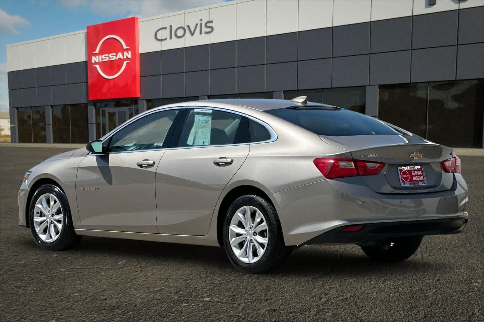 Used 2024 Chevrolet Malibu LT FWD image 7
