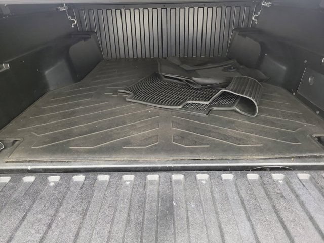 Used 2021 Toyota Tacoma SR5 RWD image 9