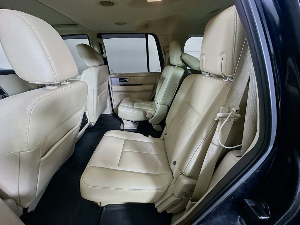 Used 2017 Ford Expedition Limited w/ Equipment Group 301A RWD image 14