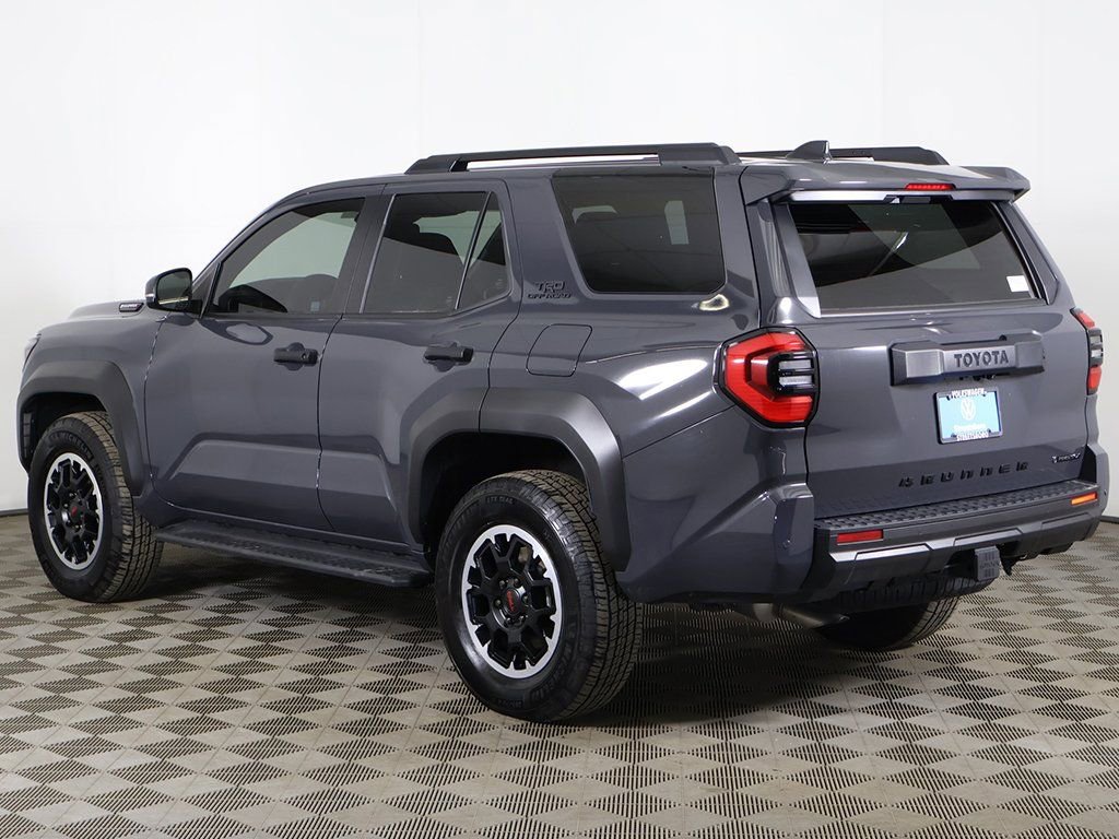 Used 2025 Toyota 4Runner TRD Off-Road AWD/4WD image 9