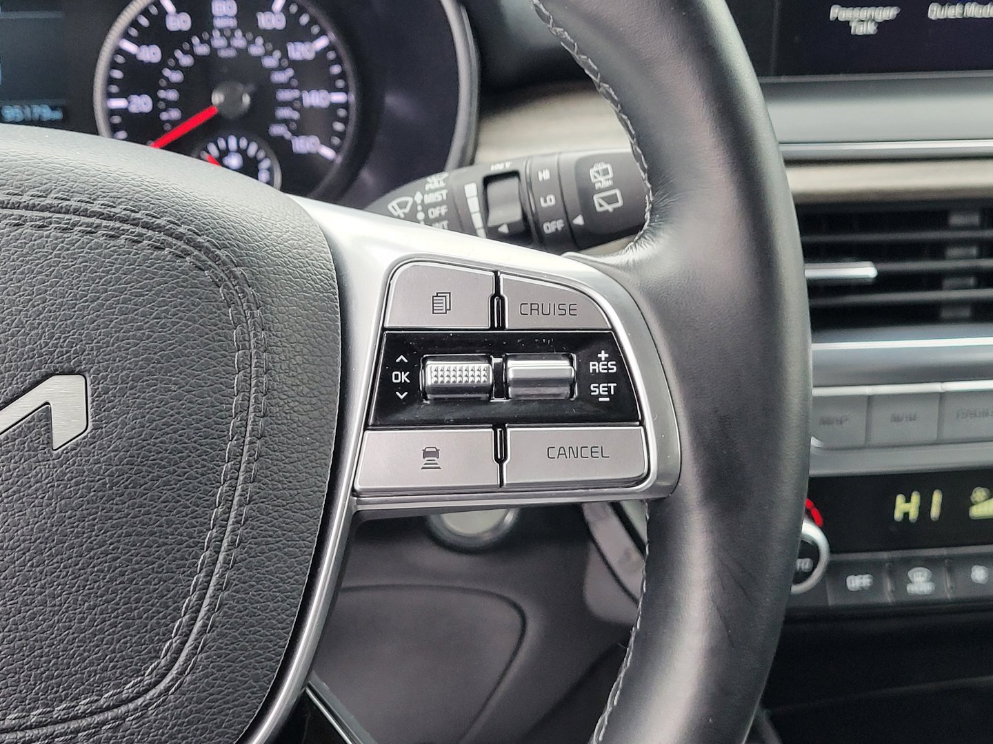 Used 2022 Kia Telluride EX w/ EX Premium Package image 24