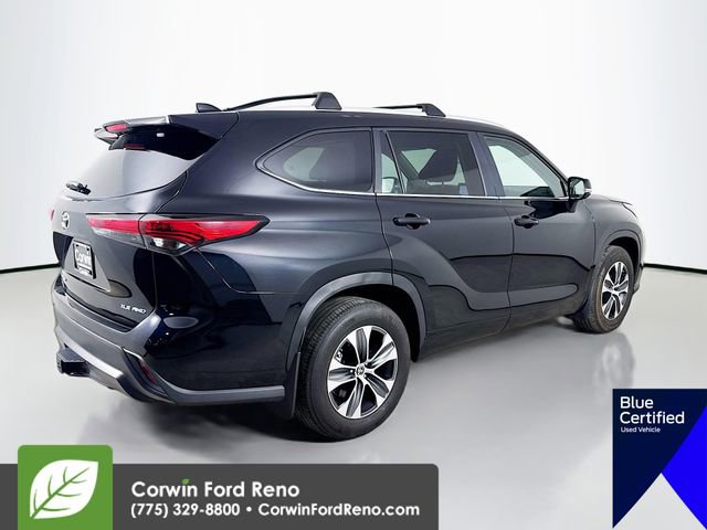 Used 2023 Toyota Highlander XLE image 10