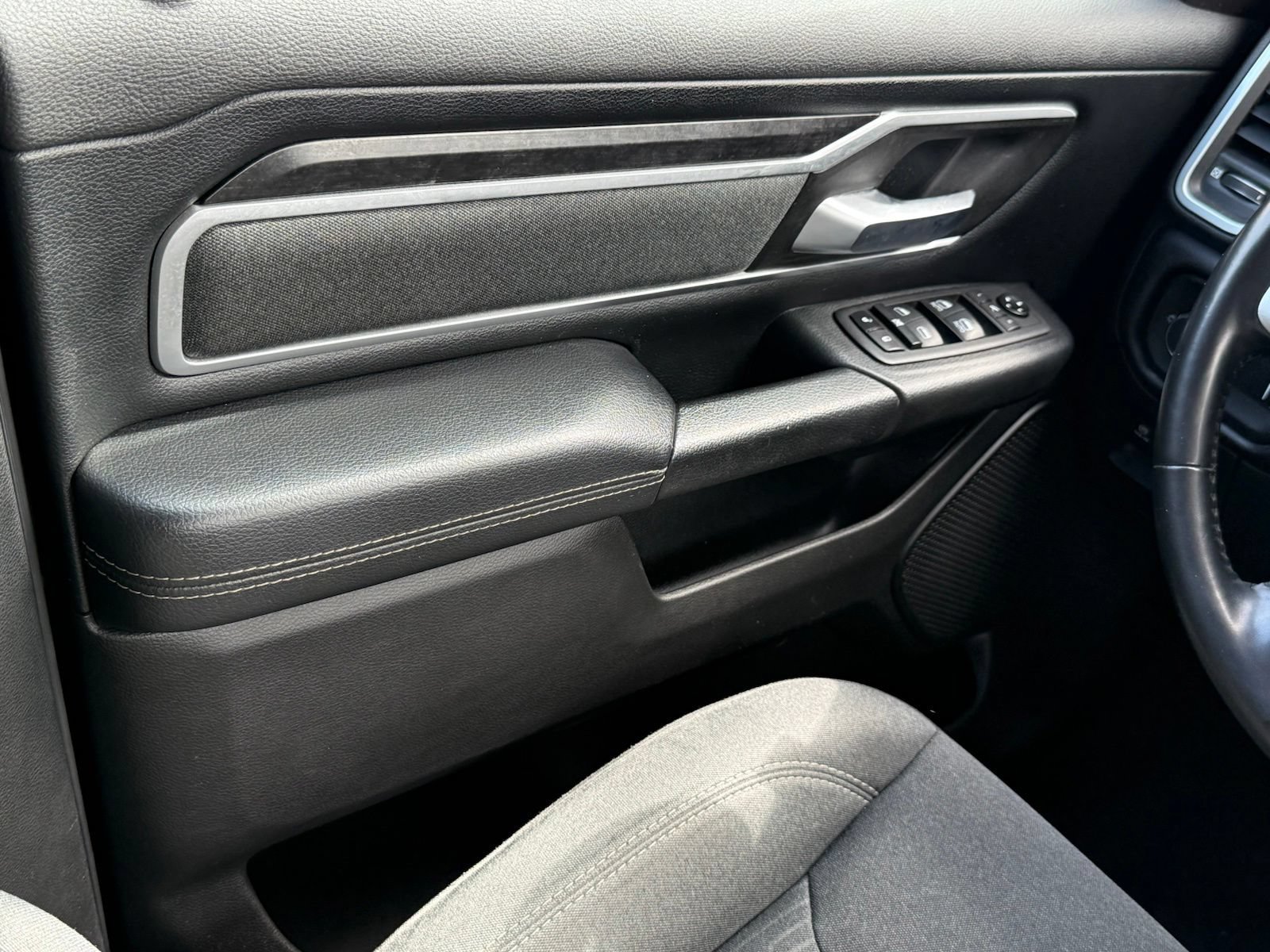 Used 2021 RAM 1500 Big Horn AWD/4WD image 33