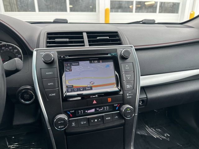 Used 2016 Toyota Camry XSE w/ Moonroof Package image 28