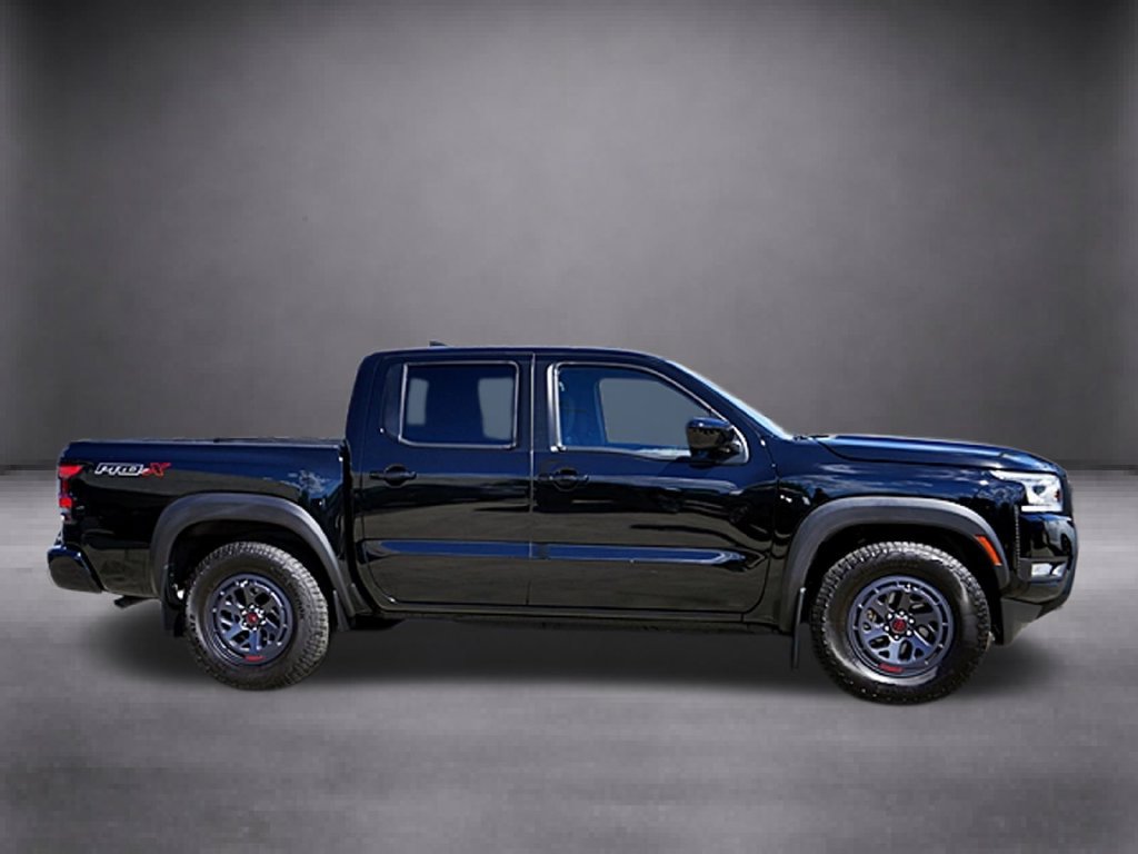Used 2025 Nissan Frontier Pro-X RWD image 3