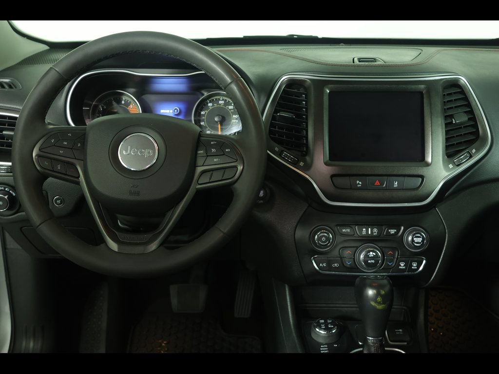 Used 2021 Jeep Cherokee Trailhawk w/ Sun, Sound & Nav Group AWD/4WD image 17