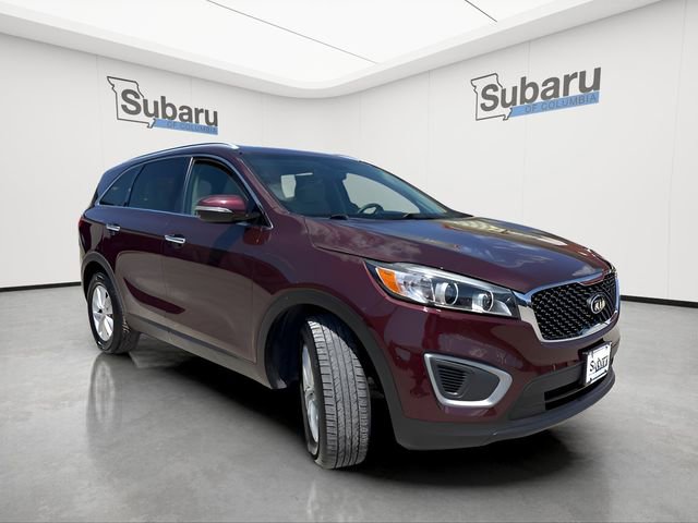 Used 2017 Kia Sorento FWD w/ LX Convenience Package