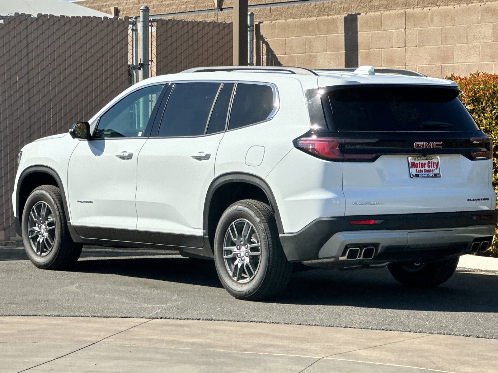 New 2025 GMC Acadia Elevation image 6