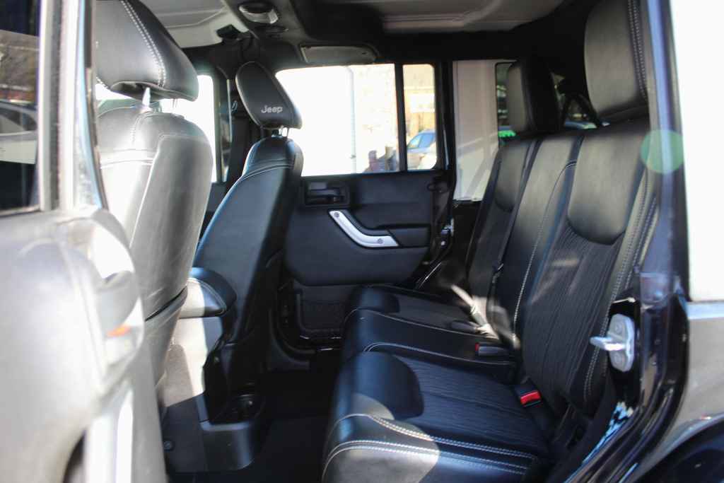 Used 2015 Jeep Wrangler Unlimited Sport image 20