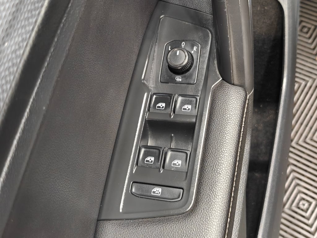 Used 2022 Volkswagen Tiguan S AWD/4WD image 40