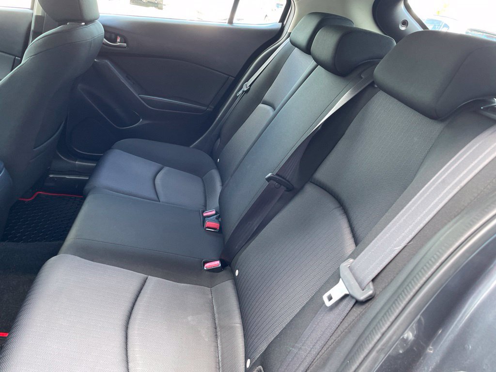 Used 2016 MAZDA MAZDA3 i Sport FWD image 15