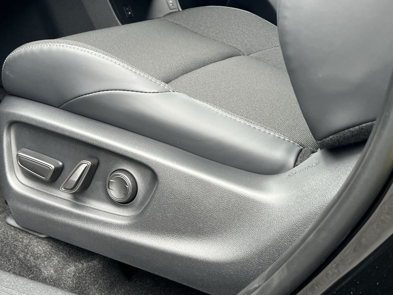 New 2026 Toyota C-HR AWD/4WD image 11