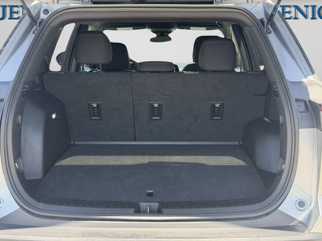 Used 2025 Chevrolet Equinox LT AWD/4WD image 29