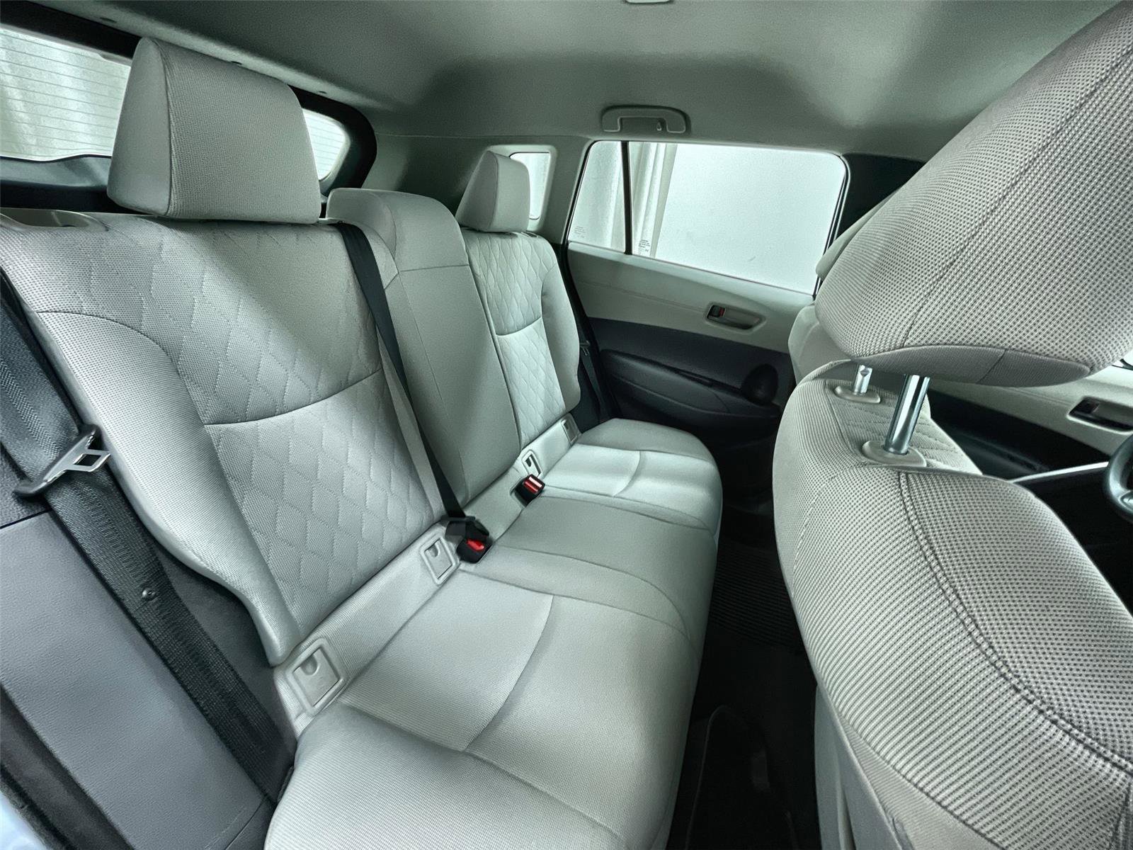 Used 2025 Toyota Corolla Cross L image 24