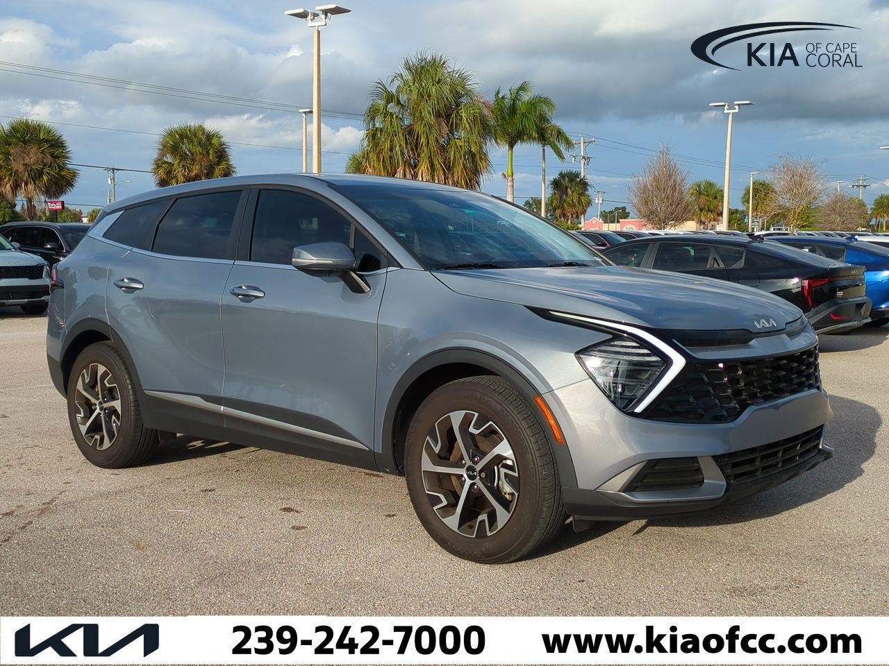 Certified 2025 Kia Sportage EX image 2