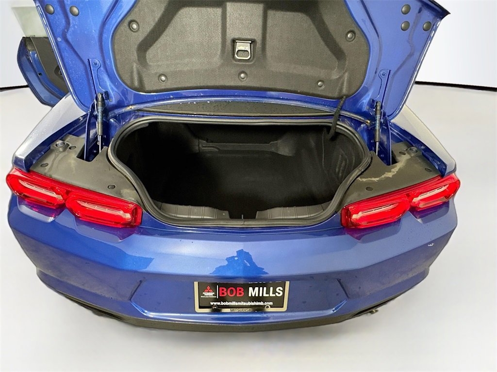 Used 2023 Chevrolet Camaro LT w/ Technology Package image 24