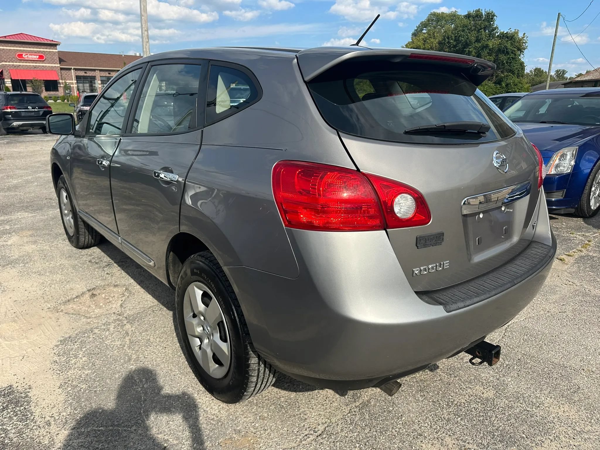 Used 2011 Nissan Rogue S FWD image 4