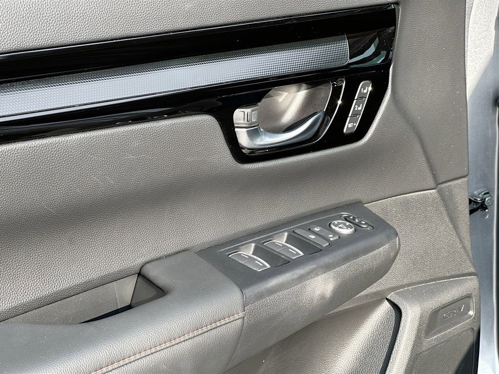 Used 2024 Honda CR-V Sport Touring image 18