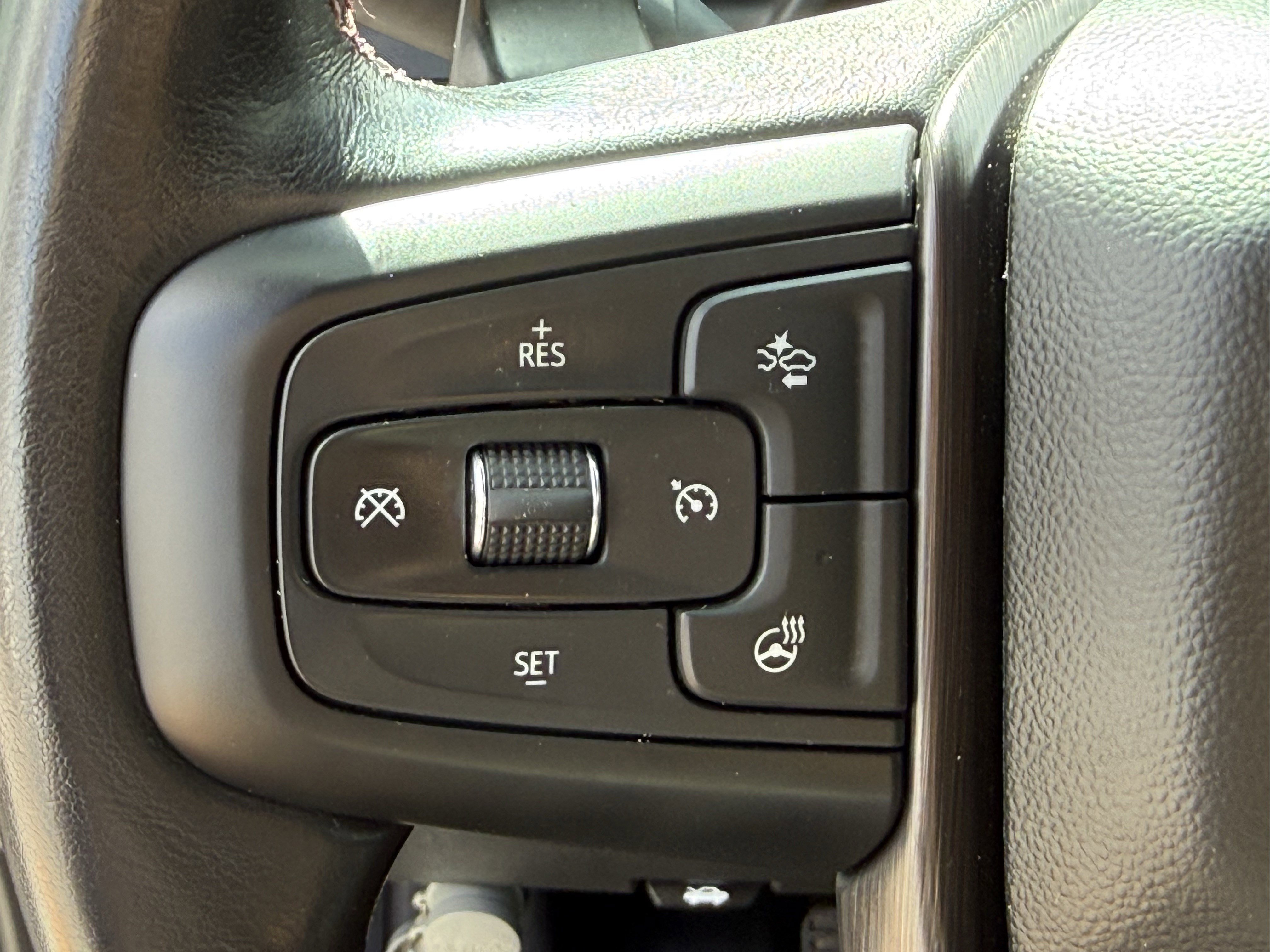 Used 2023 GMC Sierra 1500 AT4X image 15