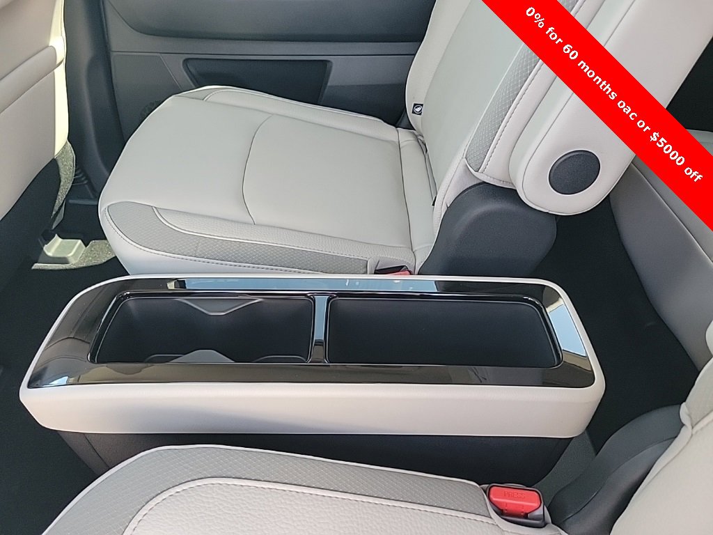 New 2025 Nissan Pathfinder SL w/ SL Premium Package image 35