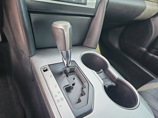 Used 2014 Toyota Camry SE FWD image 27