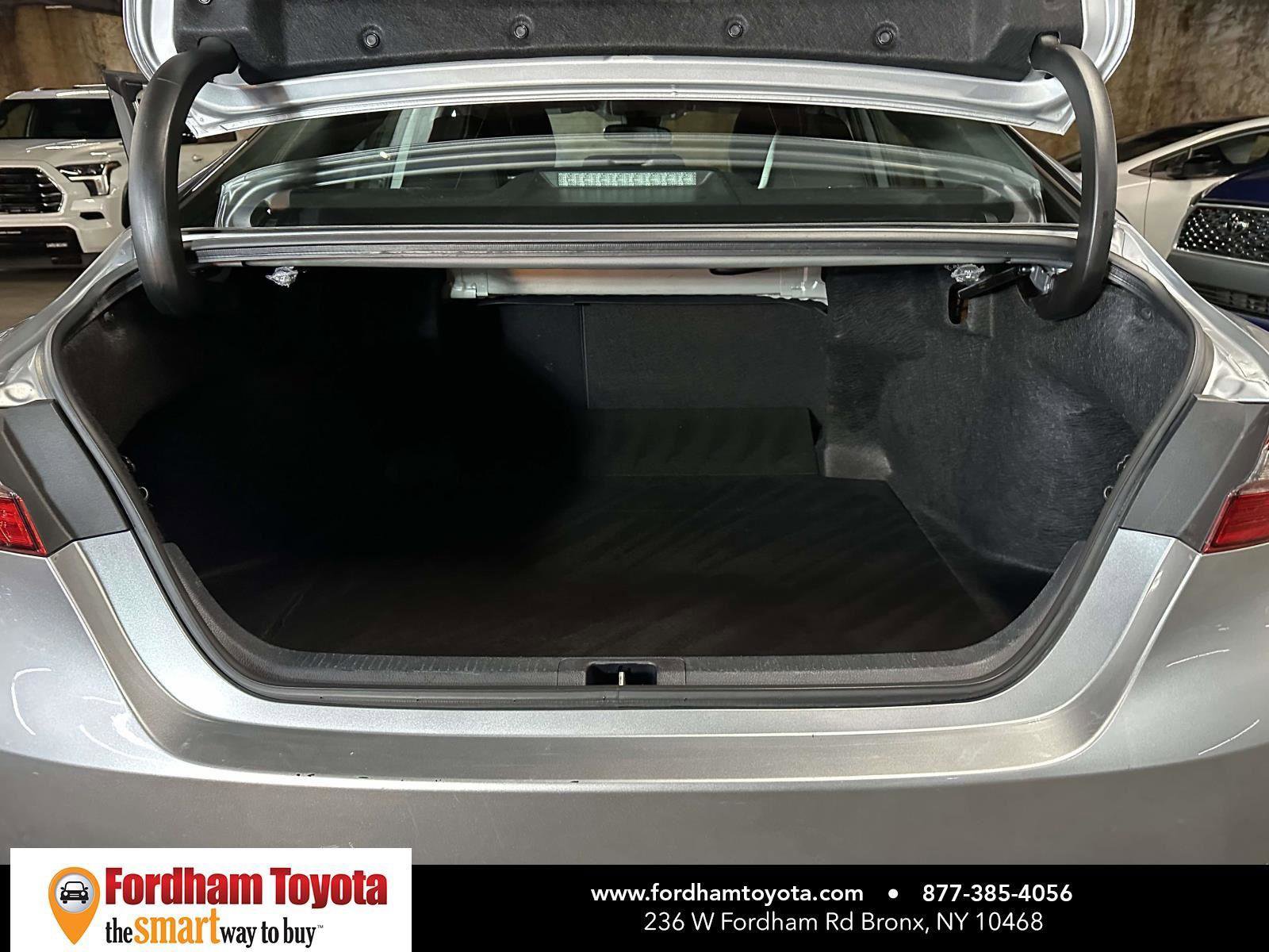 Used 2023 Toyota Camry SE image 13