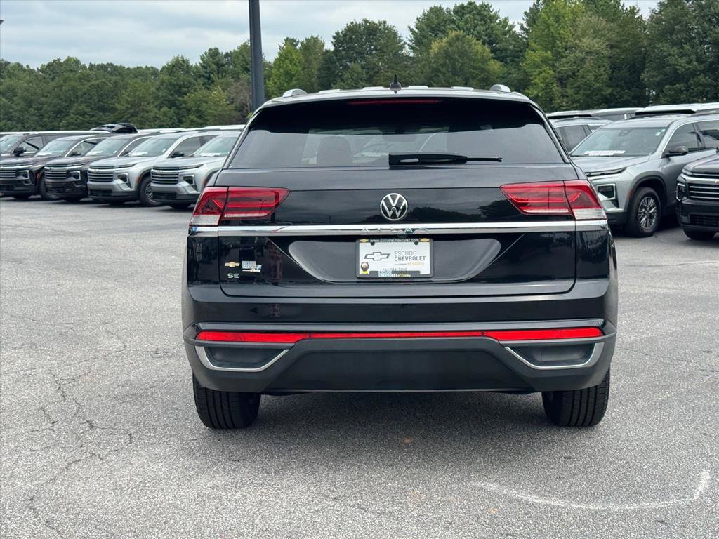 Used 2022 Volkswagen Atlas Cross Sport SE FWD image 4