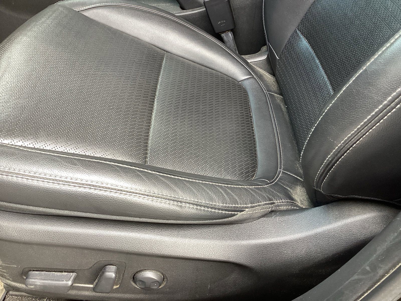 Used 2021 Hyundai Kona Limited FWD image 9