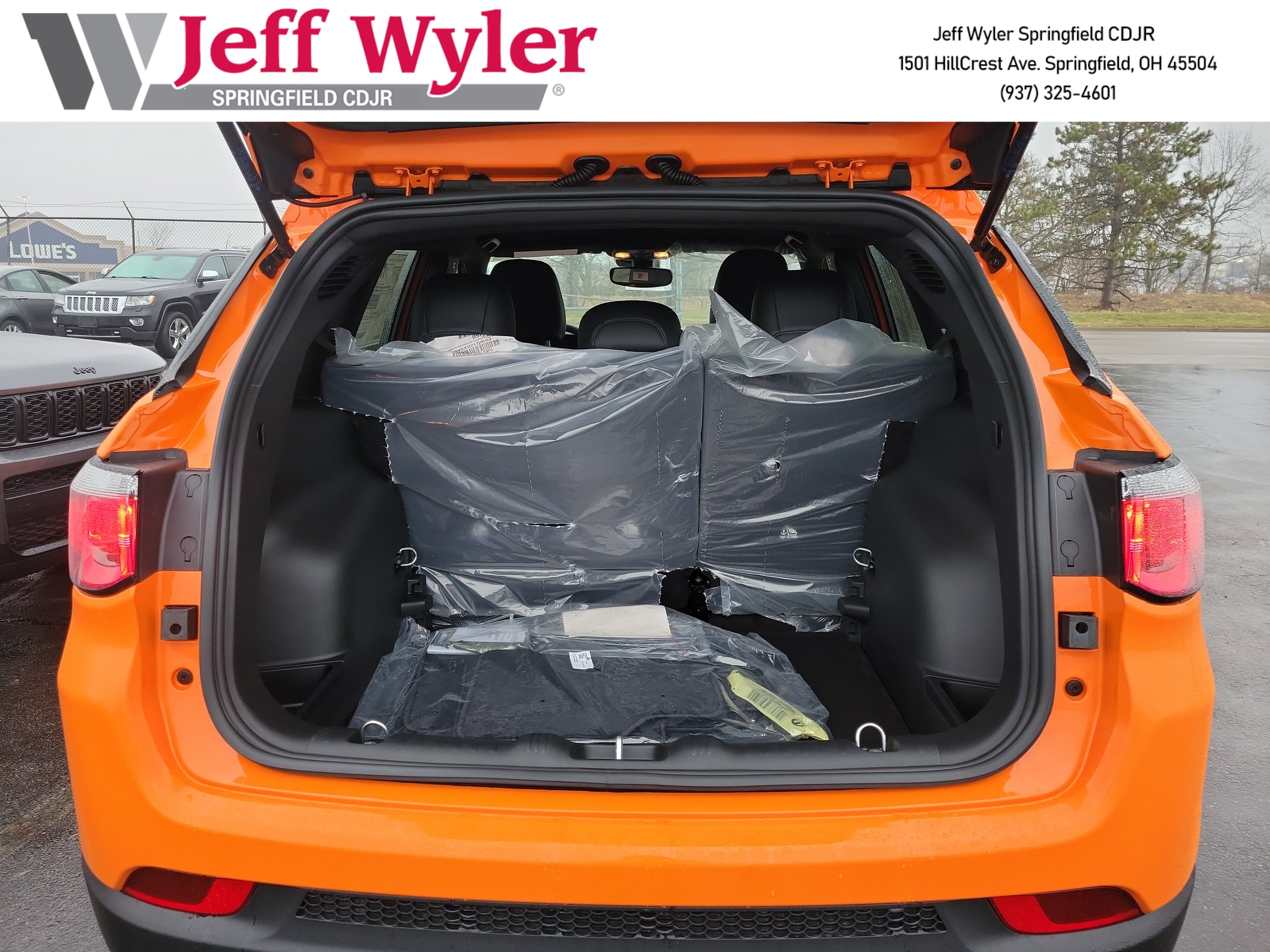 New 2026 Jeep Compass Latitude AWD/4WD image 5