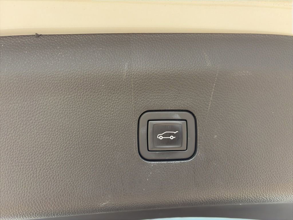 Used 2021 Buick Enclave Avenir w/ Avenir Technology Package image 12