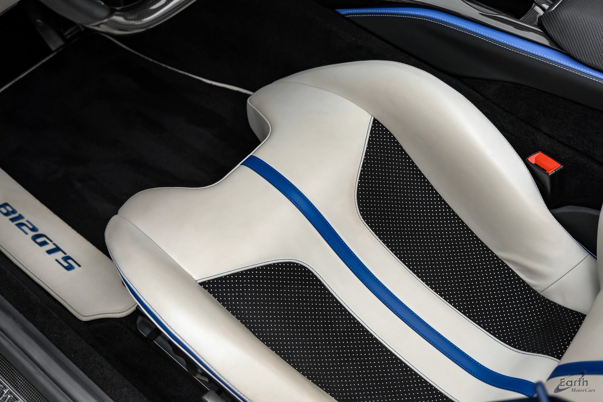 Used 2022 Ferrari 812 GTS RWD image 48