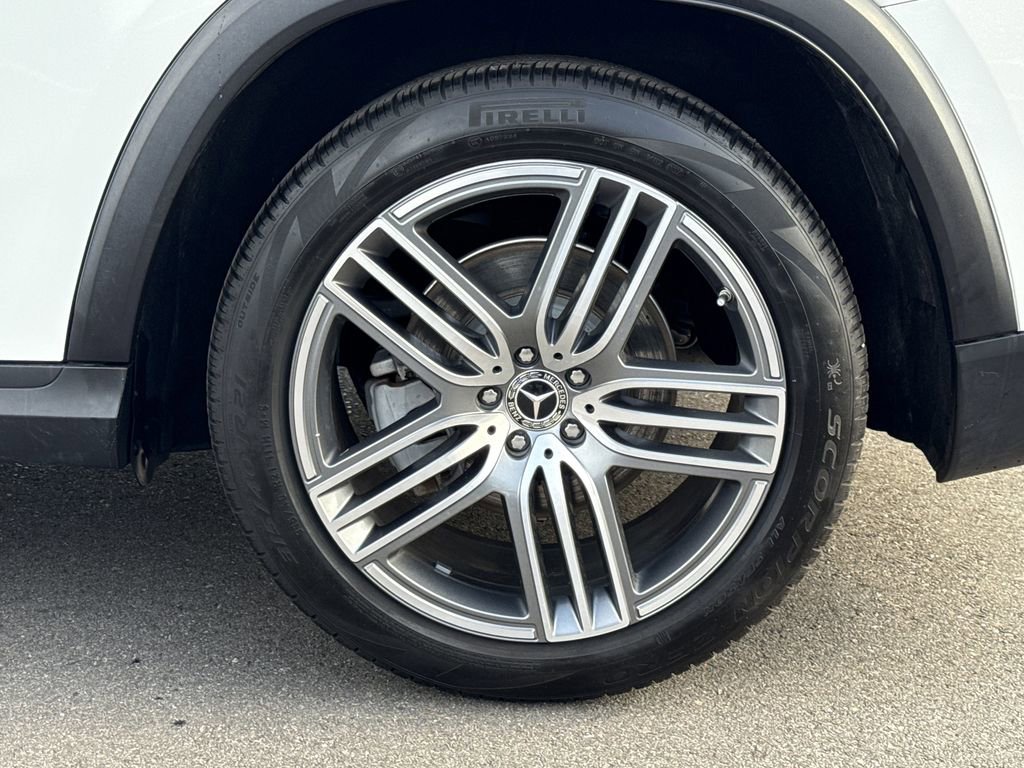 Used 2024 Mercedes-Benz GLS 450 4MATIC image 18
