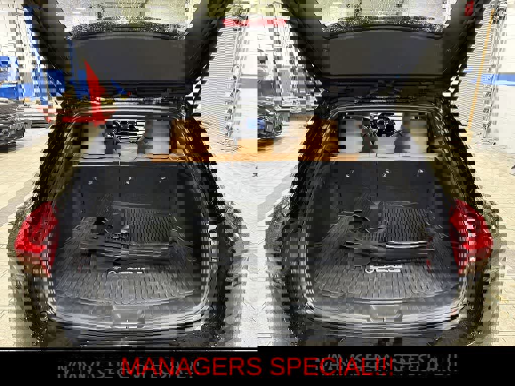 Used 2024 Lexus UX 250h AWD w/ Premium Package image 11