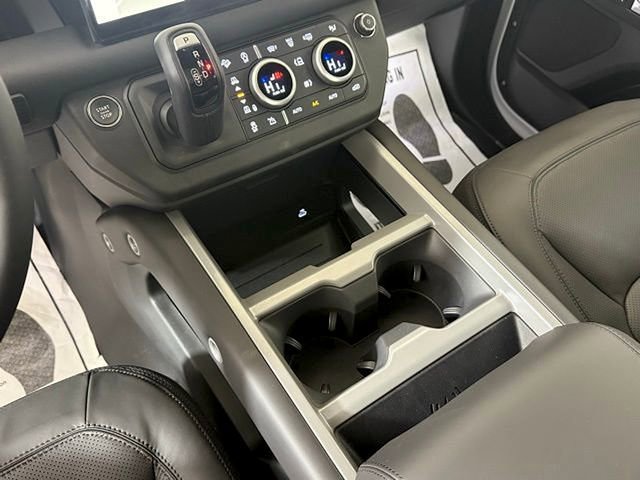 New 2025 Land Rover Defender 110 V8 image 39
